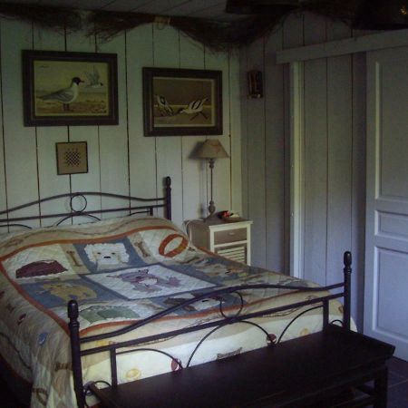 Bed and Breakfast La Grange Des Marettes Cléres Exteriér fotografie