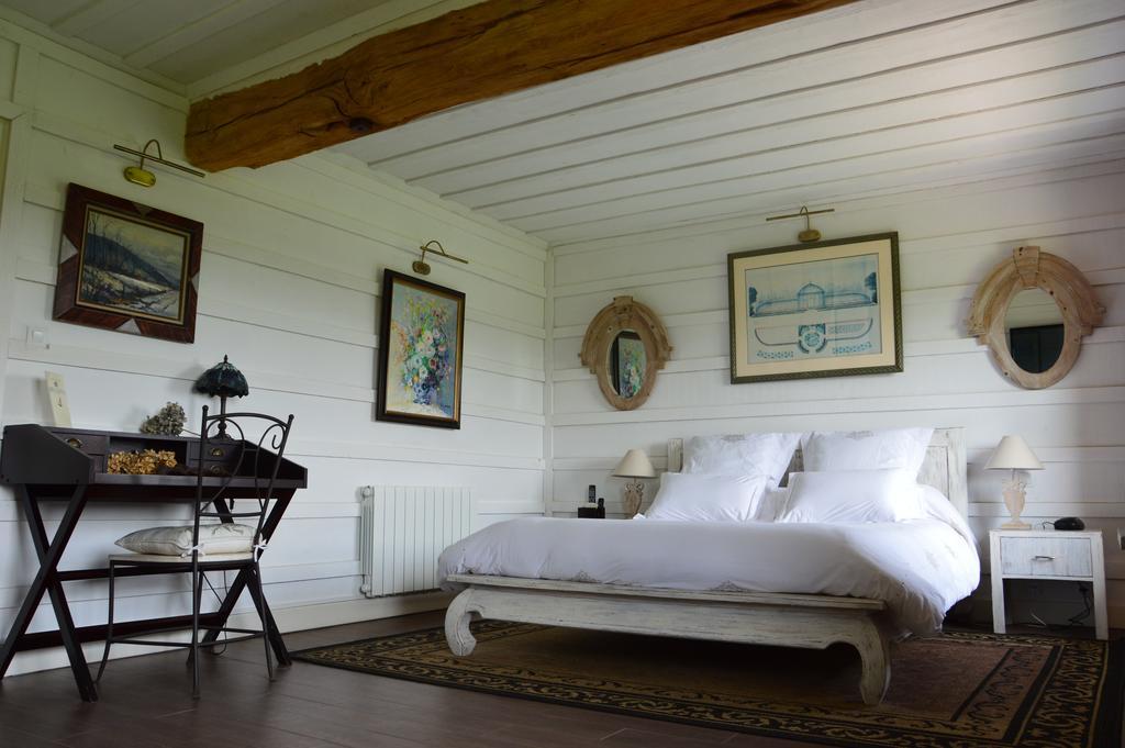 Bed and Breakfast La Grange Des Marettes Cléres Exteriér fotografie