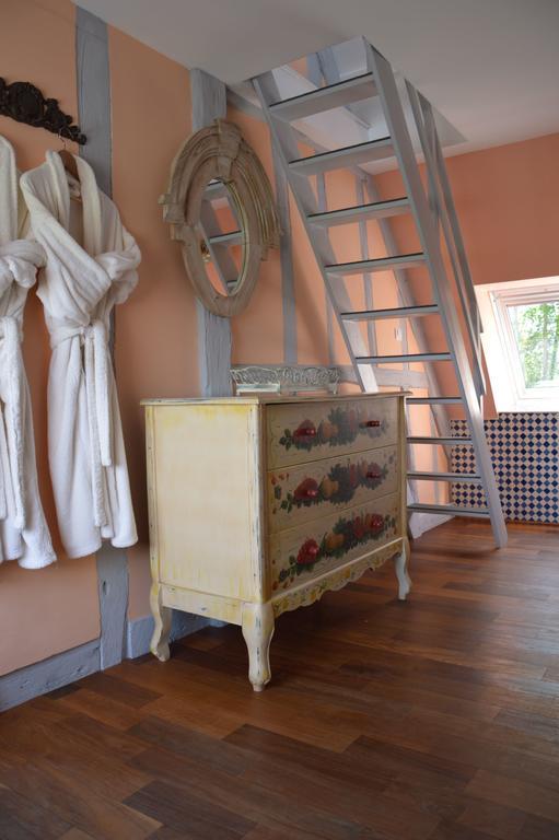 Bed and Breakfast La Grange Des Marettes Cléres Exteriér fotografie